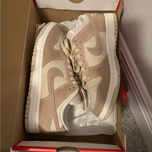 Tan & Beige DUNKS
